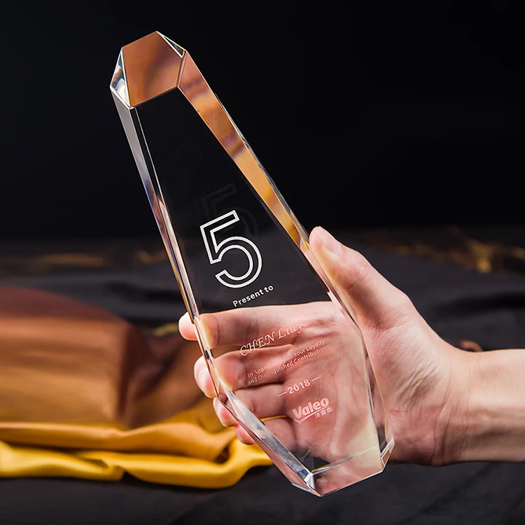 Featured raw k9 crystal trophy and Hold glass prize for graduation gifts