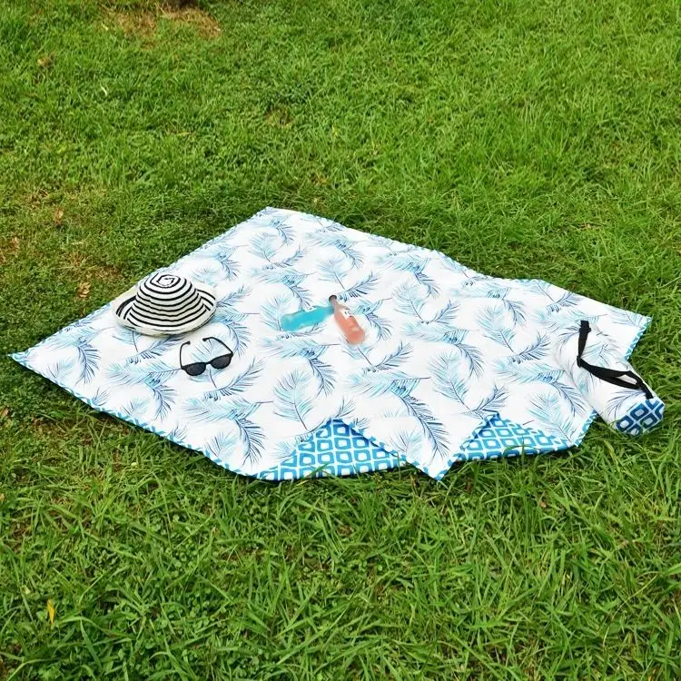 Comfortable Waterproof Outdoor Mattress Folding Portable Camp Mat/Lightweight Sleeping Pad Kids Picnic Mat