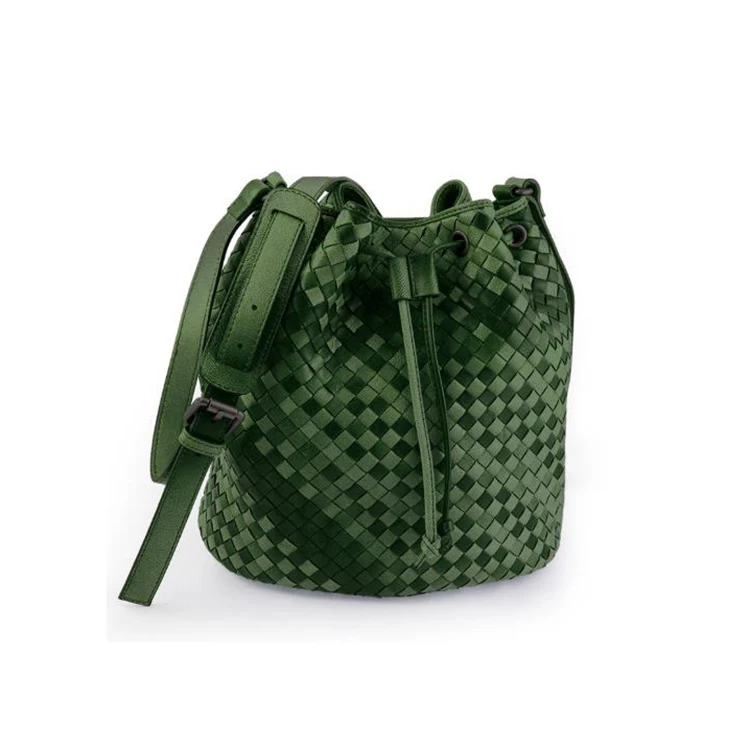 New hand-woven sheepskin bag fashion leather bucket bag one shoulder cross body bag for women