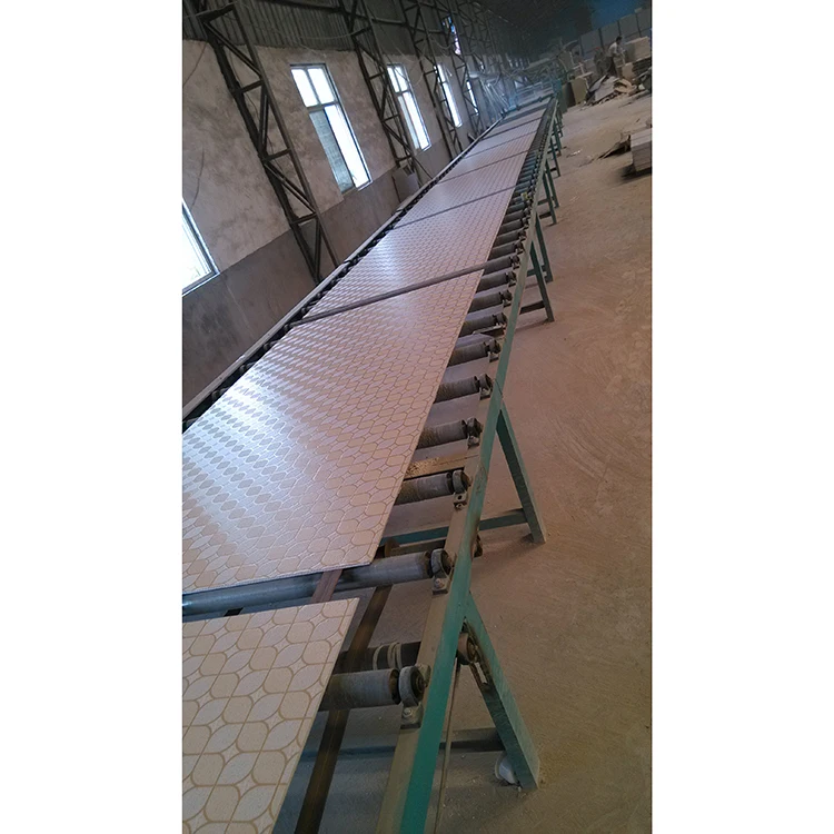 China 600x600 Different Types Of Modern Design Water-proof Waterproof Color PVC Gypsum Ceiling Board