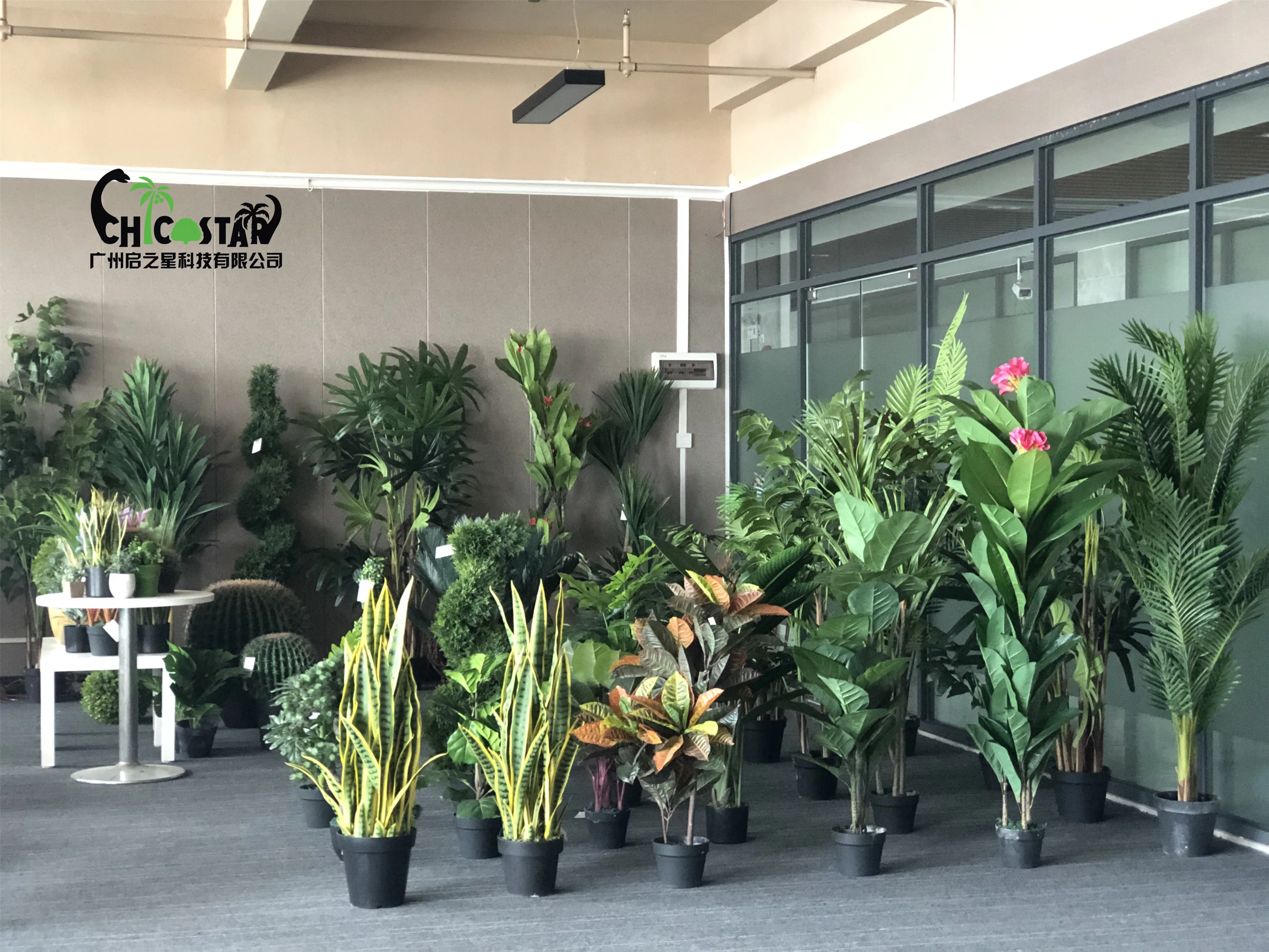 Wholesale 60cm Decorative Artificial Philodendron Plants / Indoor Cheap Small Artificial Plants for Home Decor Trees PE, Plastic