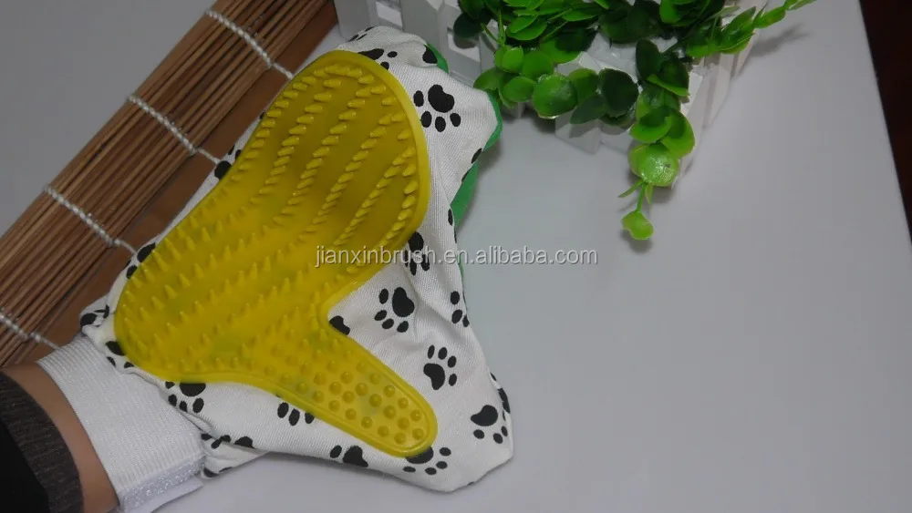 Pet Dog Cat Animal Poodle Hair Bathing Grooming Cleaning Cloth Mitt With Soft Massage Teeth