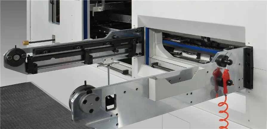 Dayuan Full Automatic die-cutting machine with stripping unit