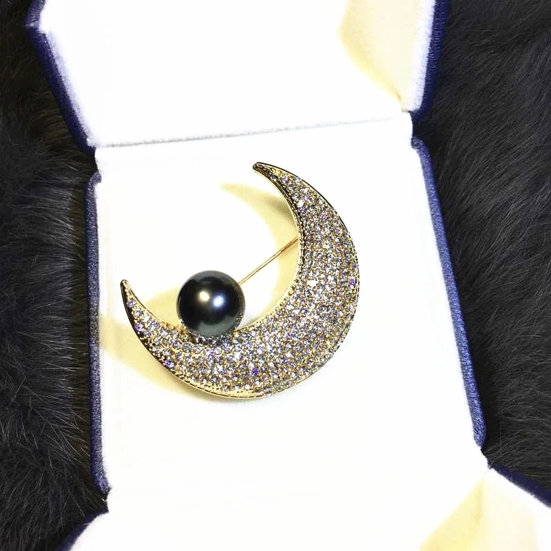 Elegant Lady Accessories Full Diamond Crescent Moon Shape Fresh Water Pearl Brooch