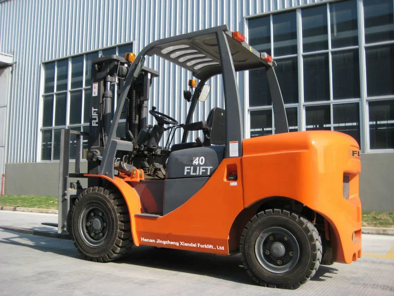 4 Т дизельный погрузчик с двигателем PERKINS и 3м мачтой