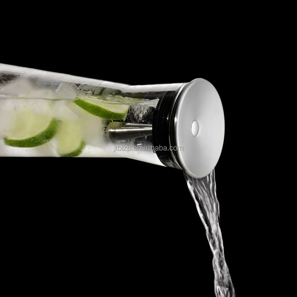 Heat resistant borosilicate hot water carafe 50oz glass iced tea pitcher with stainless steel lid