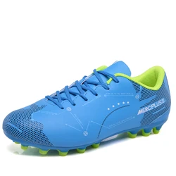 New design light sport football training shoes