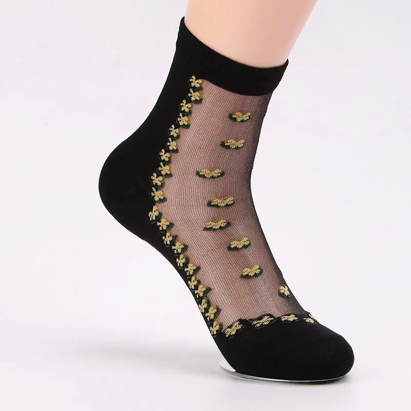 china suppliers colorful ultra-thin transparent beautiful crystal lace elastic short women socks