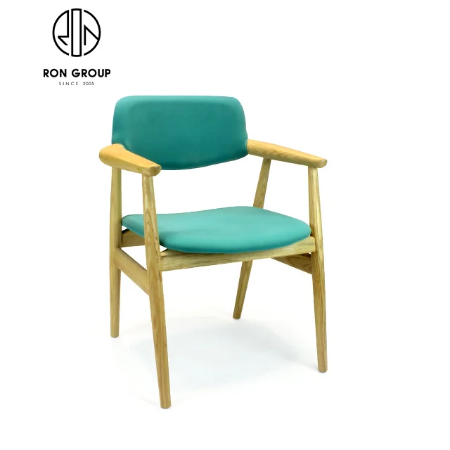 Modern Design Wholesale Wooden Restaurant Furniture Sillas De Comedor Wishbone Wood Dining Chairs with Pu Leather Black Backrest