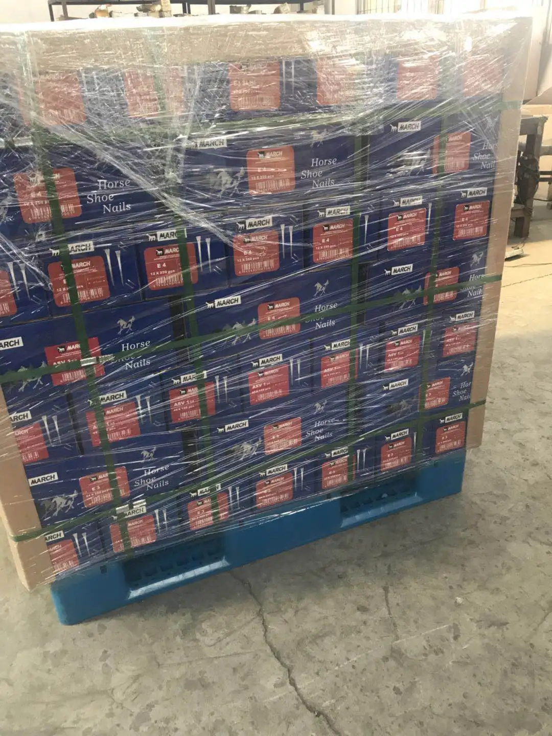 March horseshoe factory High quality product red horse beer