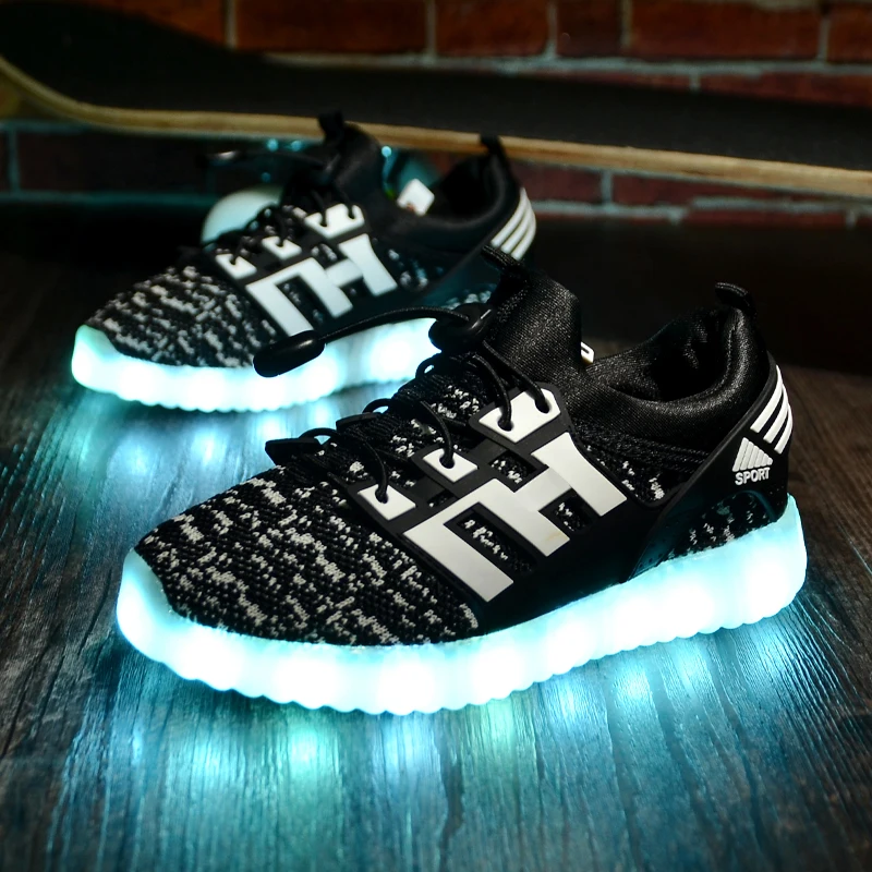 
2021 Spring Summer Breathable Knitted Unsex Children Shoes Sneakers Baby Boys Girls LED Kids Casual Shoes with Light 