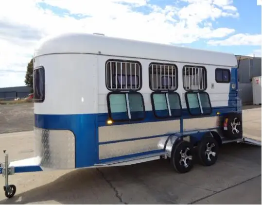 Chinese imported angle load deluxe 3 horse float use trailer With CE certificate