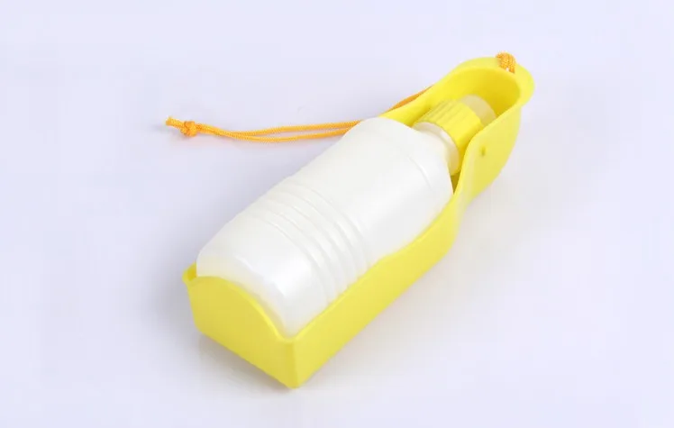 Hotstyle wholesale dog feeding portable water bottle