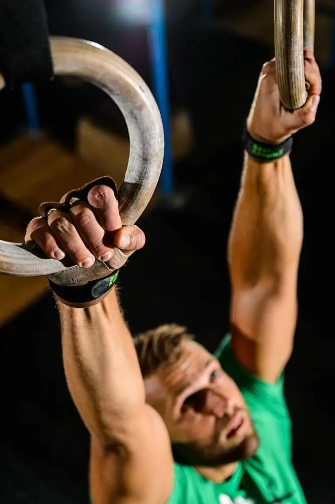 3 hole hand grips and gymnastics grips Great for Cross Training, pullups, weight lifting, chin ups, training, exercise, kettlebe