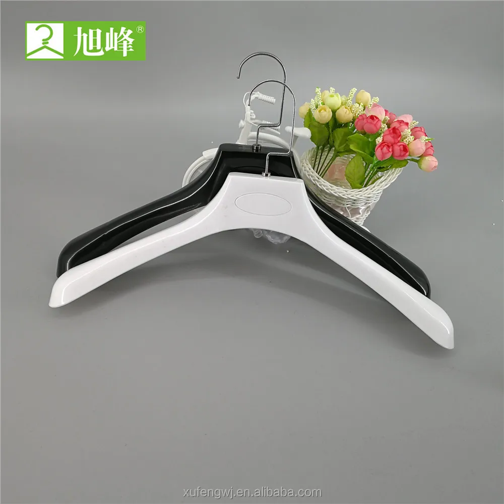 Upscale Suit large plastic hanger for overcoat for shopping mall Non-slip Changeable hook Xufeng