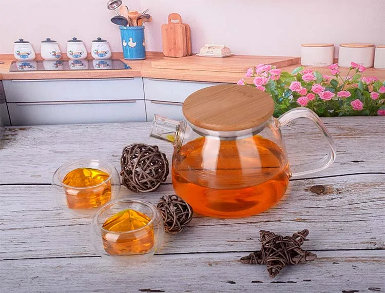 New design 600ml  Hand Made Water Jug Glass Teapot with Bamboo Lid