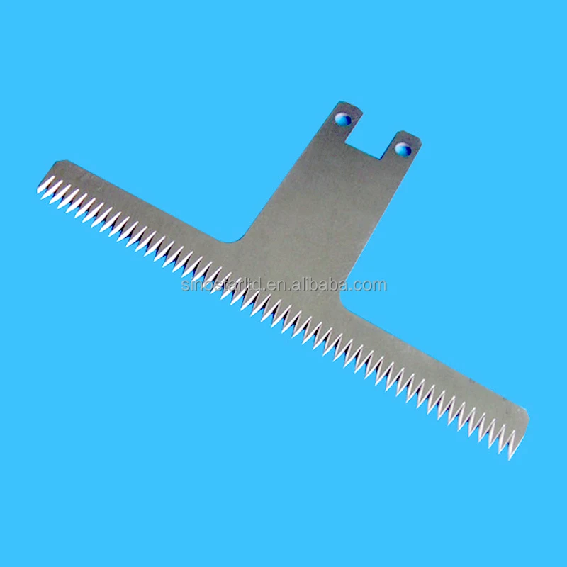 Упаковочная машина для упаковки пищевых продуктов с зубчатым лезвием