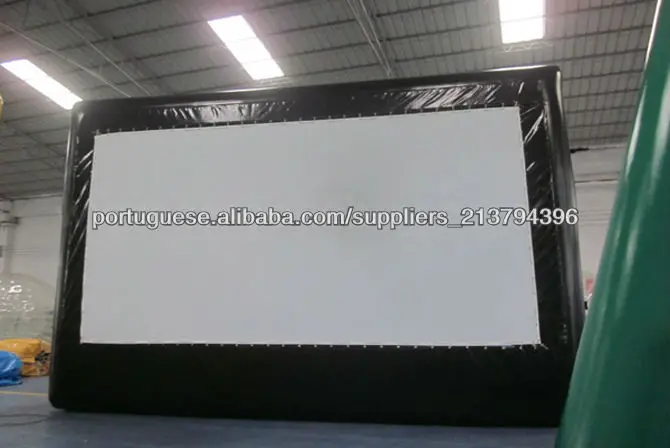 Надувной экран для наружного кино