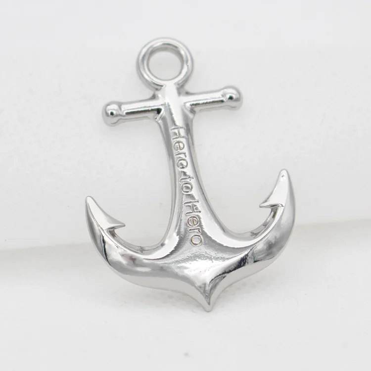 
Блестящие металлические подвески с якорем золотого и серебряного цвета 