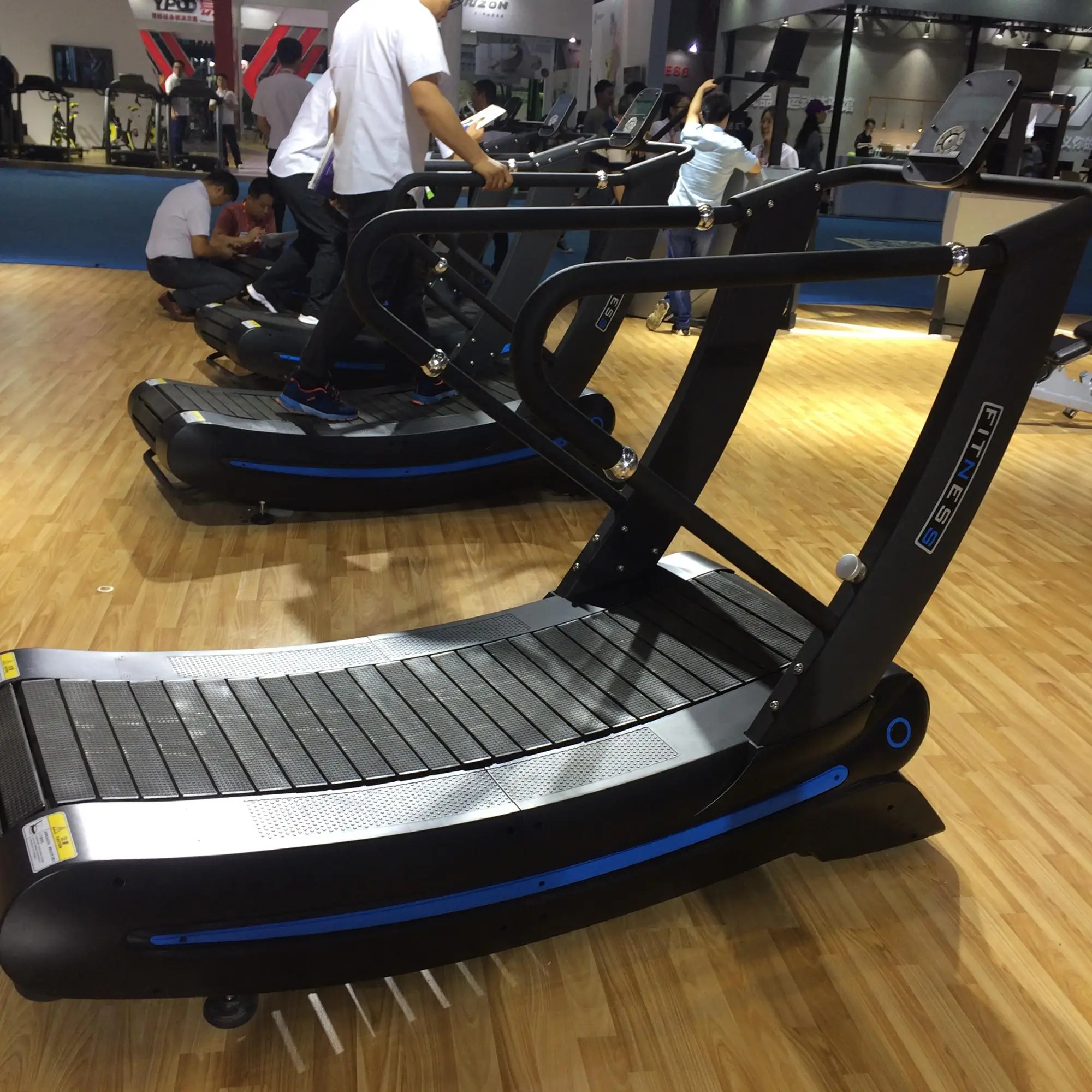 High quality commercial treadmill curve treadmill On Sale