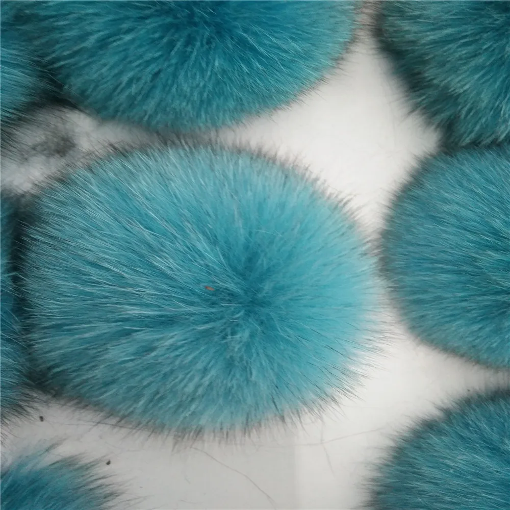 Брелок для ключей с подвеской из натурального Лисьего меха