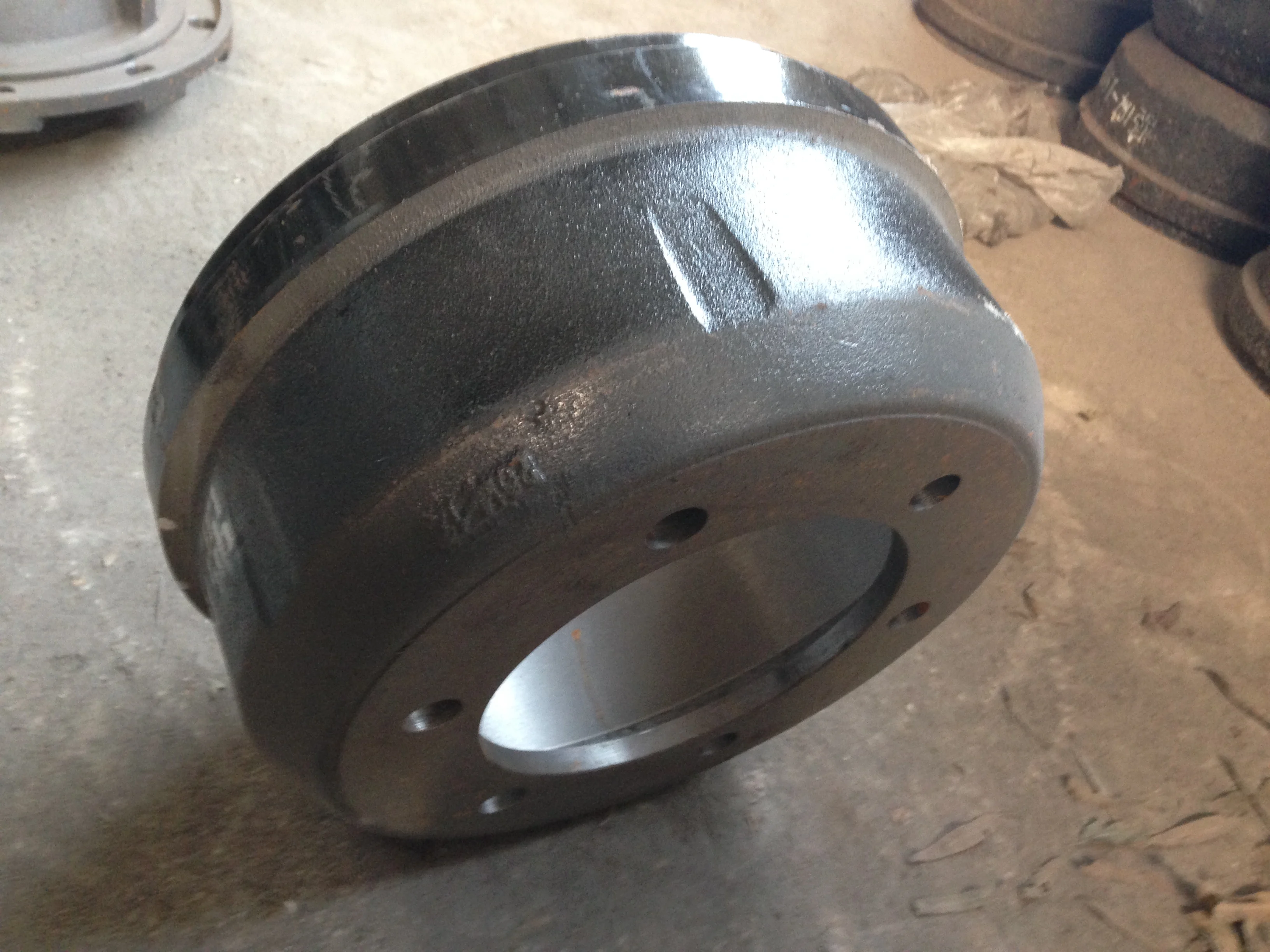 LUEN  Hot Sale Good quality Brake Systems  break drum for semi trailer