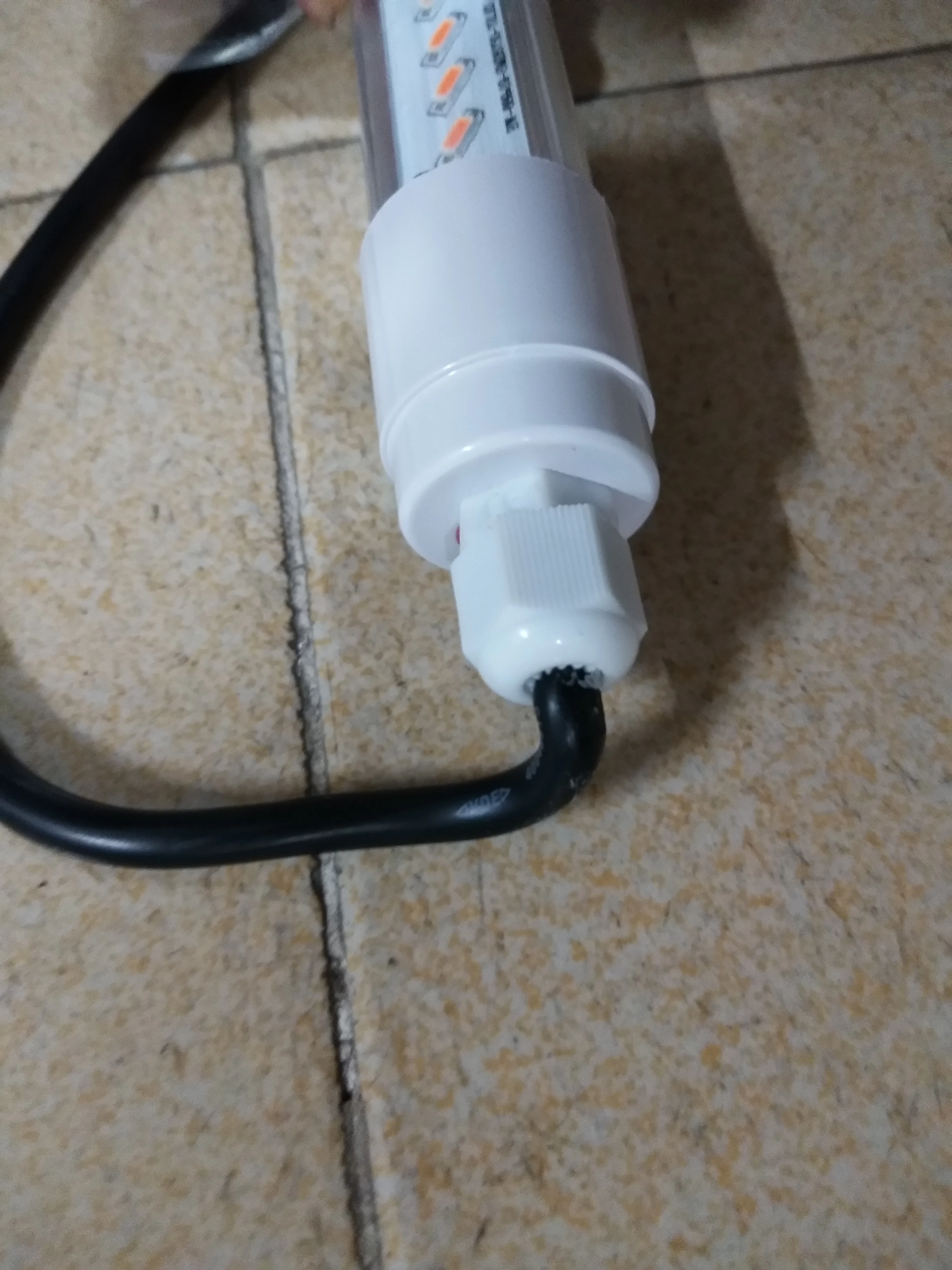 Chinese manufacturer direct IP66 led plant light 15w 25w 600mm 1200mm  T8 led tube Full Spectrum AC85-265V CE RoHS certificates