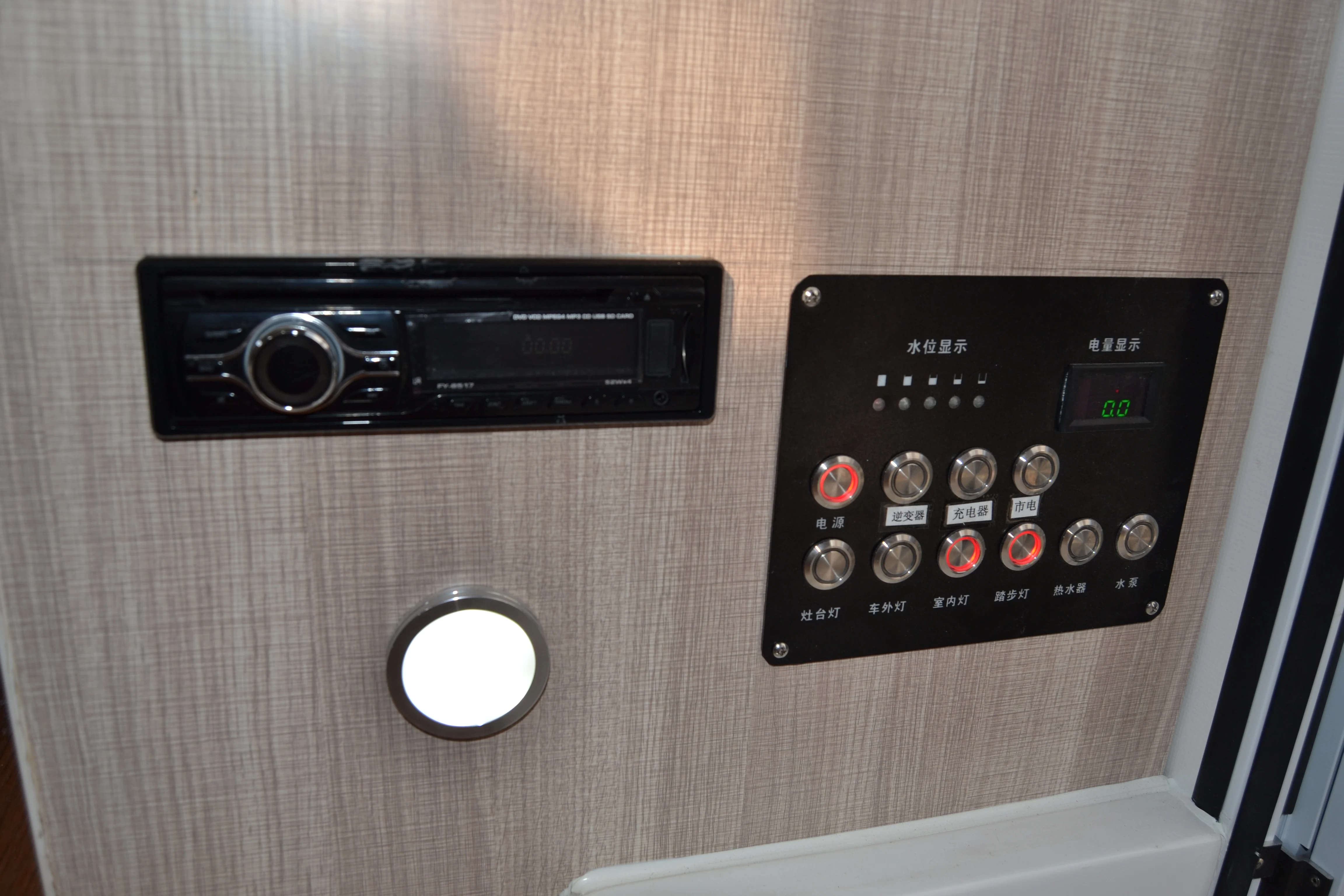 China Manufacturer OEM Travel Teardrop Caravan For Sale