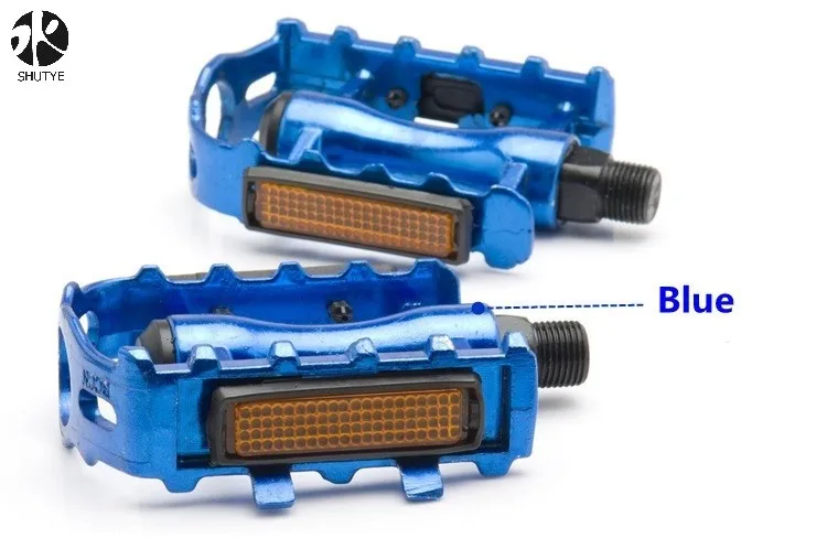 High Quality Anti Skid Aluminium Alloy Bicycle Pedal Bicycle Accessories With Reflective Light