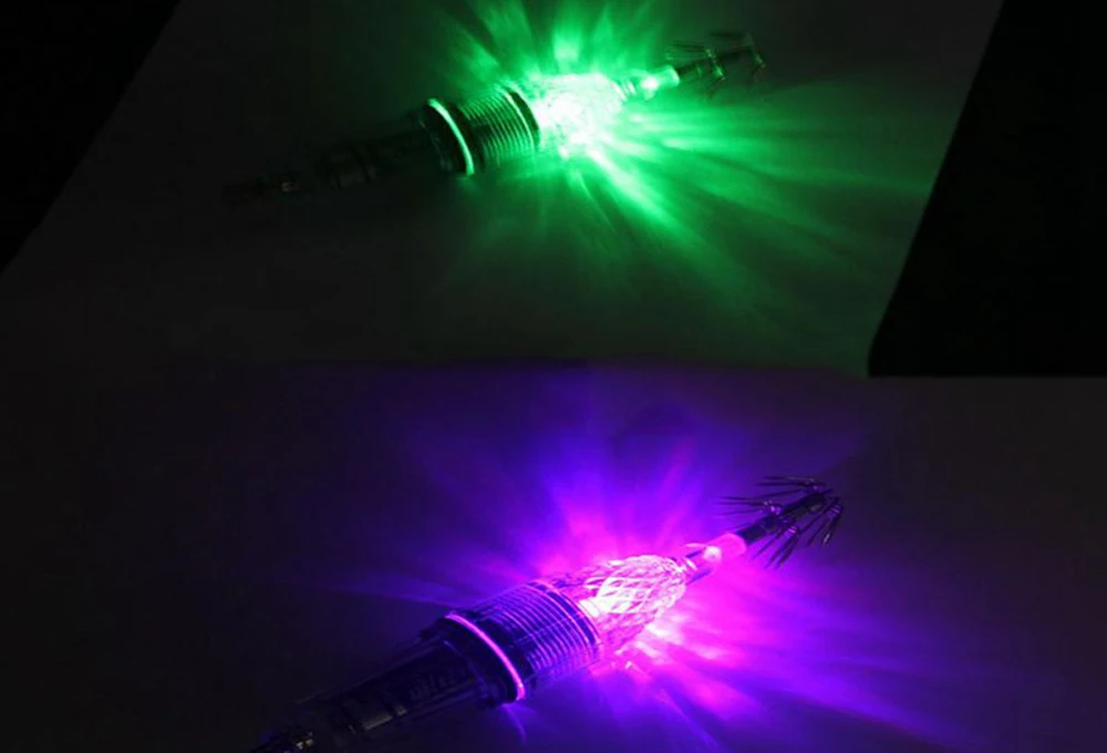 LED Underwater Night Fishing Light Attracting Fish Lamp With Hook