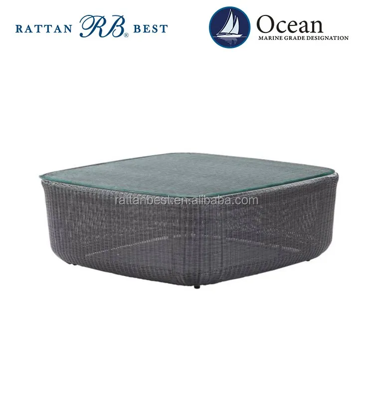 Из Ротанга столик мебель