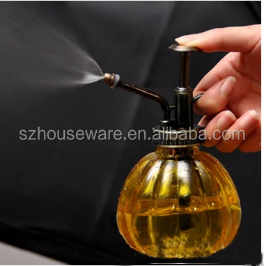 Manufacturers supply custom vintage pumpkin shape glass trumpet watering can, watering gardening tools