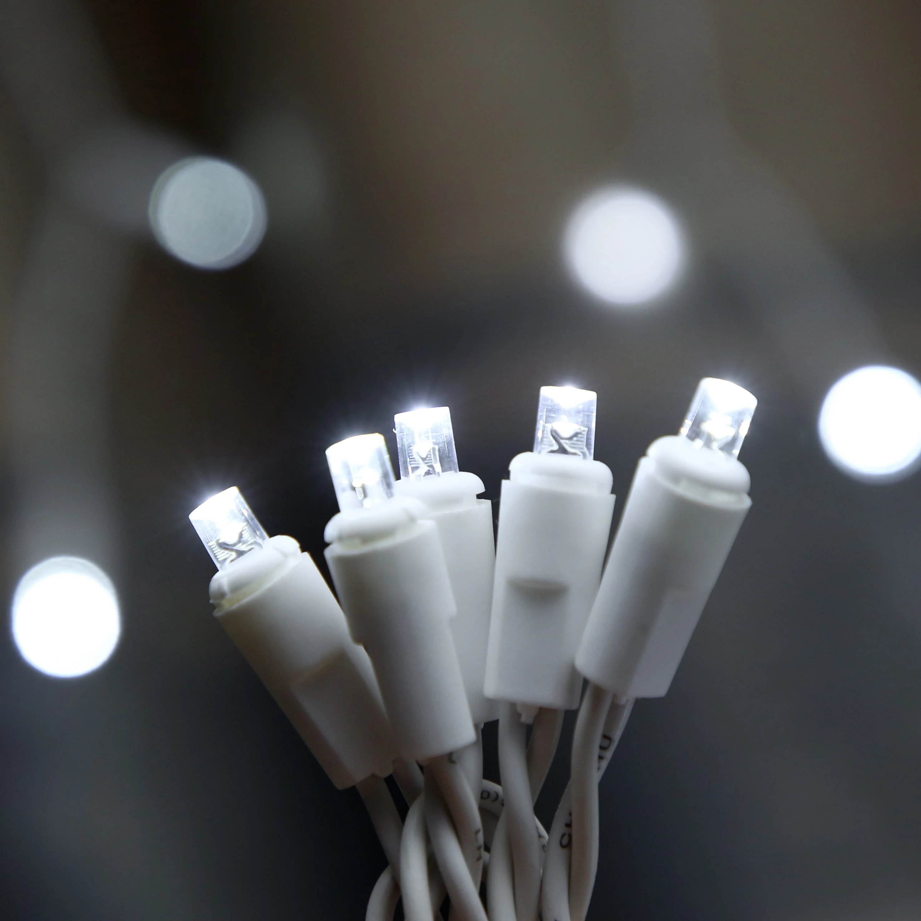 GV LED White Icicle Lights 100 Leds 9.5ft White Cable Curtain Decoration Christmas Lights with Long Drops