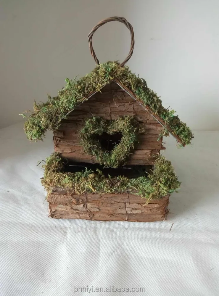 
Roosting Pocket Bird House Woven Bark and Moss Wild Bird Nest Bird Feeder 