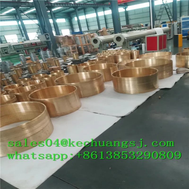 Calibration sleeves for plastic pipe extrusion mould