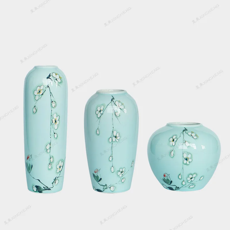 Jingdezhen porcelain tabletop flower vase with Cyan color ceramic hand painting  hotel and home decoration wholesale