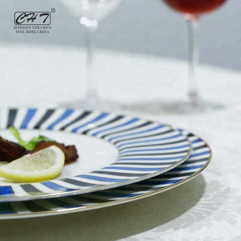 Import china blue and white dinner ware set christmas cheap ceramic plates for hotel