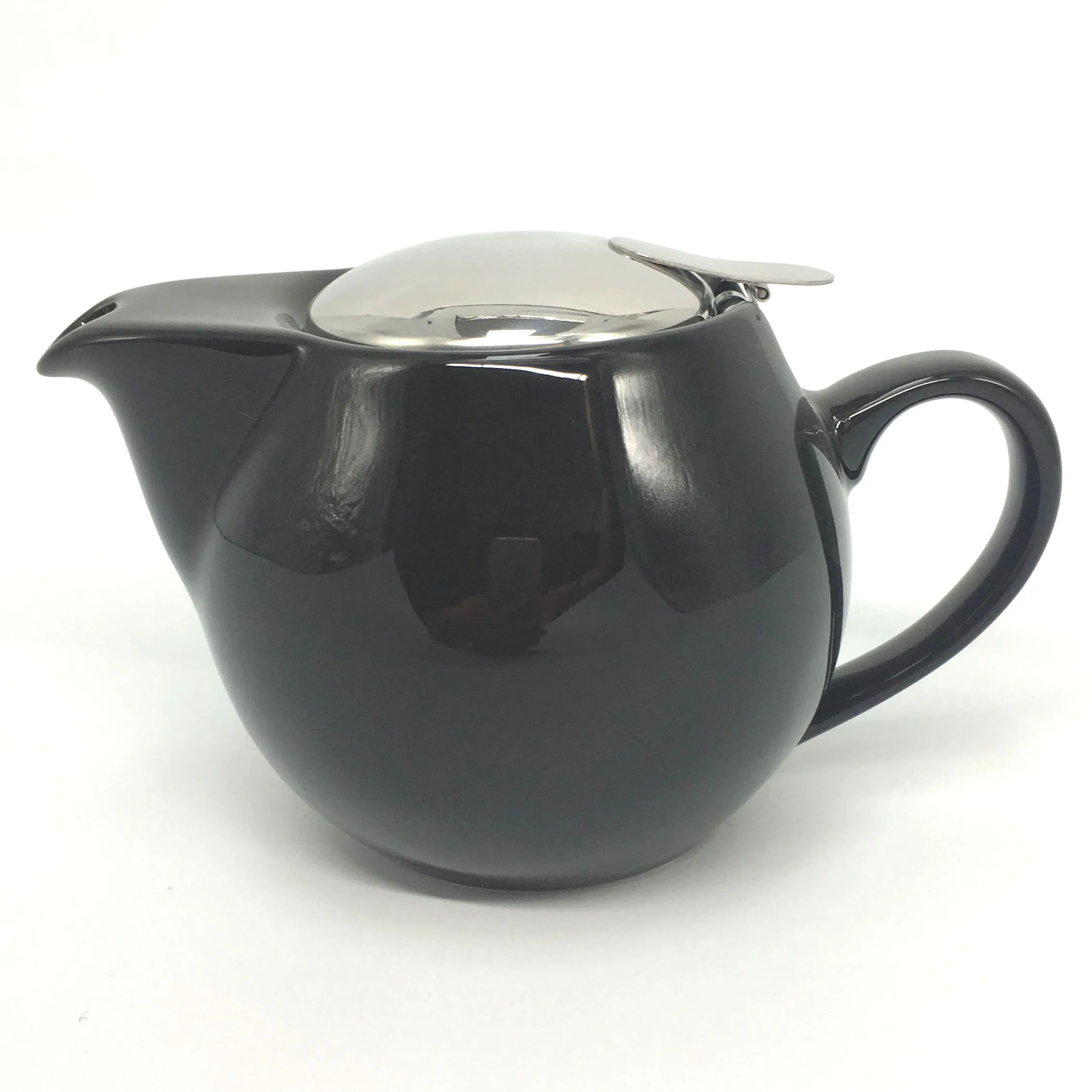 porcelain tea pot with stainless steel lid and strainer