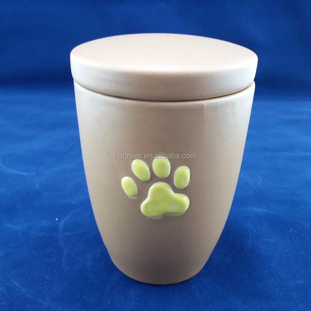 Hot sale ceramic pet urn casket with cover with hand paint paw mark for pet ashes