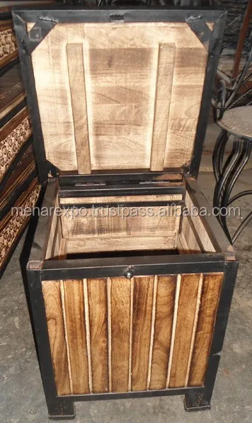 Деревянный кованый железный стол