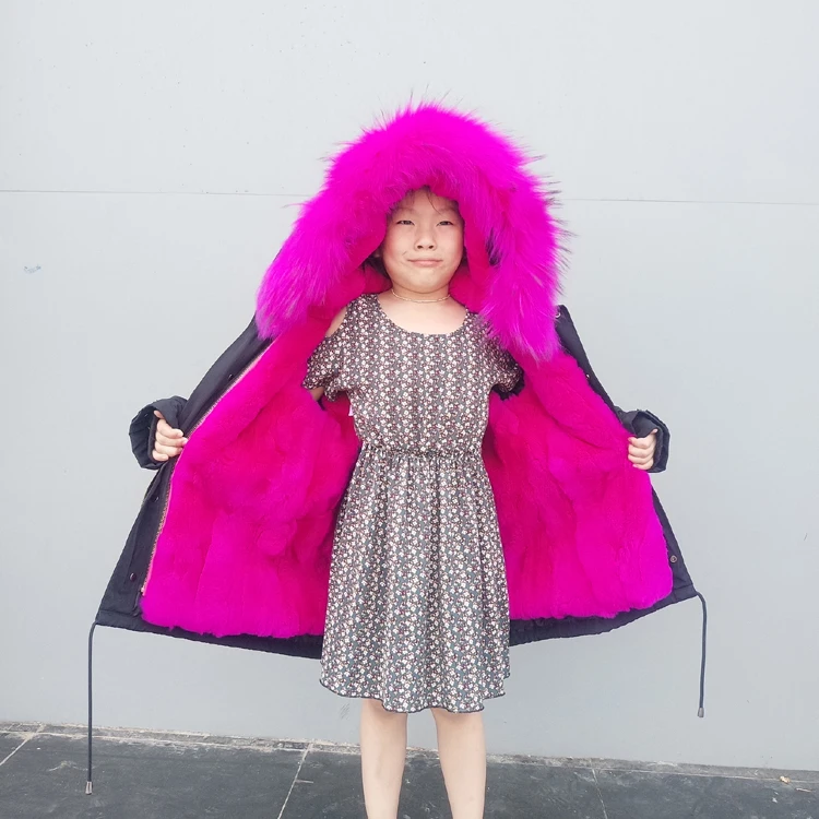 Wholesale european clothing Windproof Outwear winter Thick Warm girl real fur coat