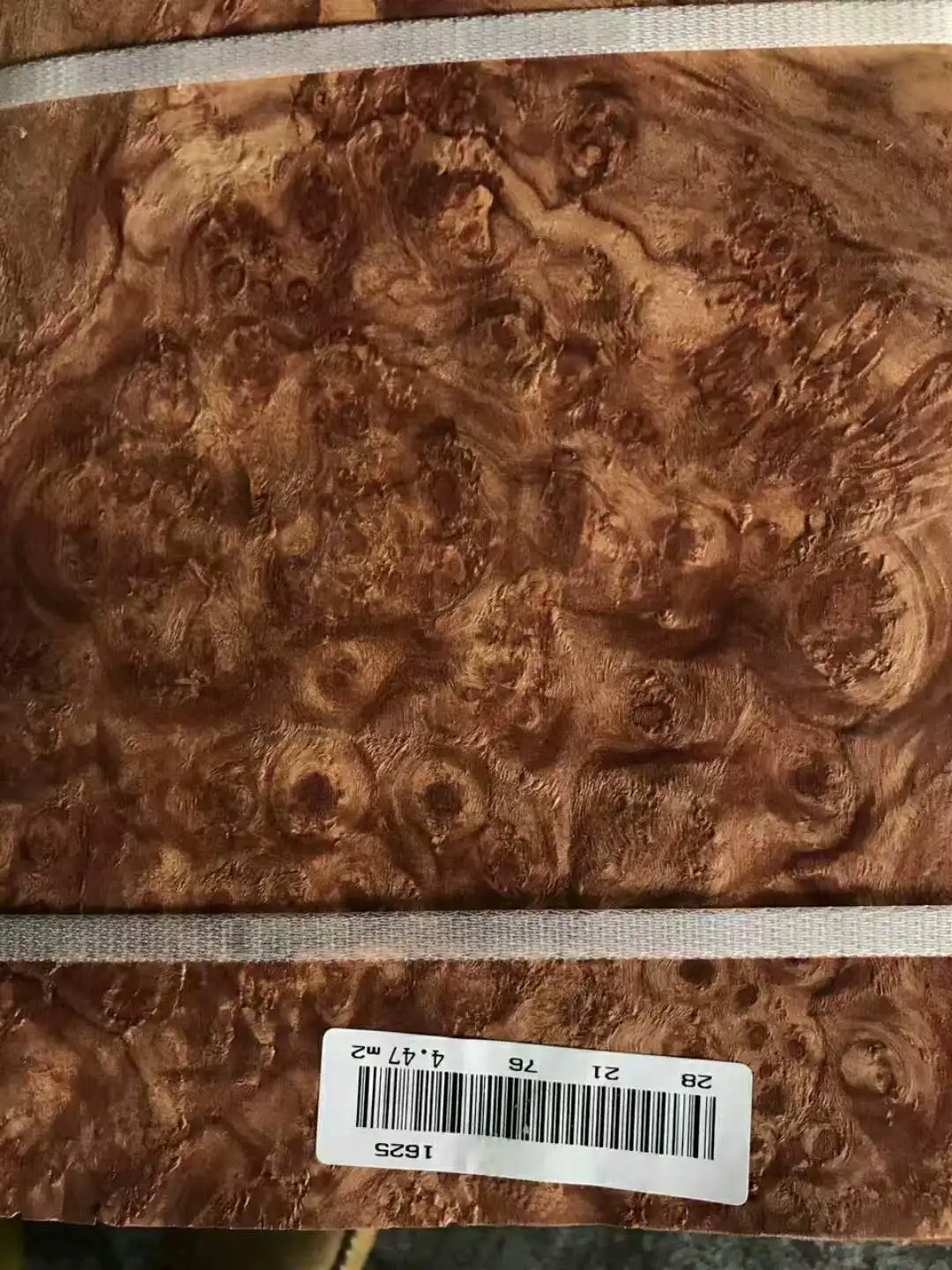 Natural wood veneer red camphor burl veneer