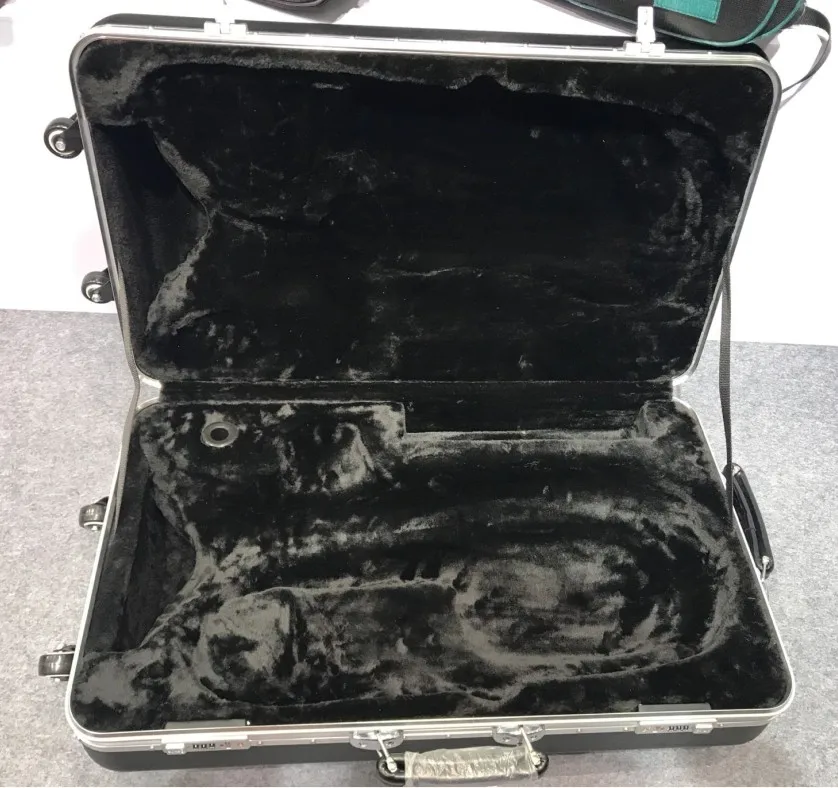 Good quality ABS material  euphonium case with universal wheels