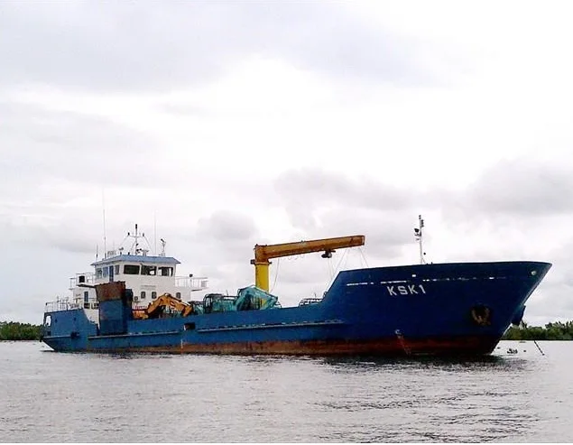 
30m LCT self-propelled ferry barge 
