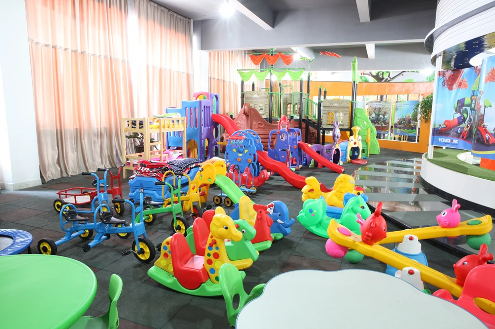 YL-36402 Custom Design Mini Toddler Children Plastic Playhouse Kids Plastic Children House Indoor Playground Set With Slide