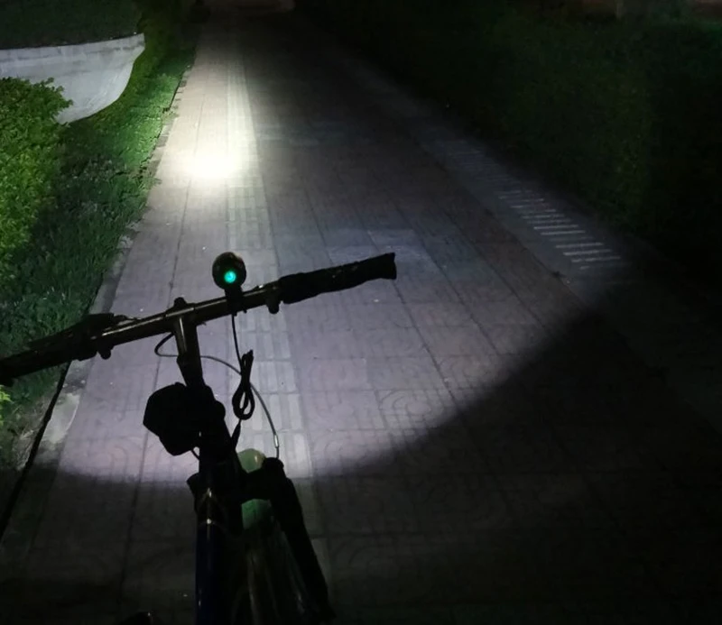 A100 G700 Ultra Bright XML T6 1000 Lumen 5 Modes Adjustable Focus Long Range LED Tactical Flashlight