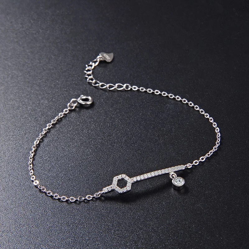 New design 925 sterling silver luck Key shape charm bracelet for women YJ00603