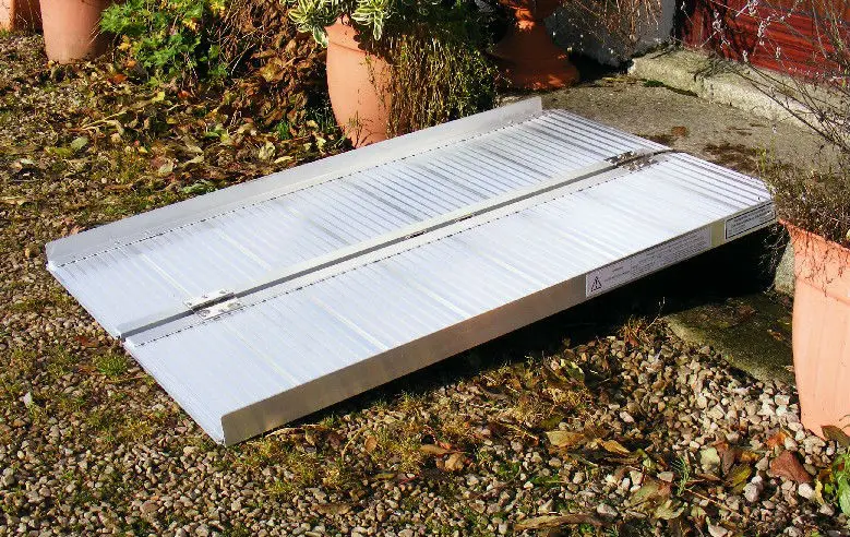 
Aluminium suitcase wheelchair ramps highly portable 