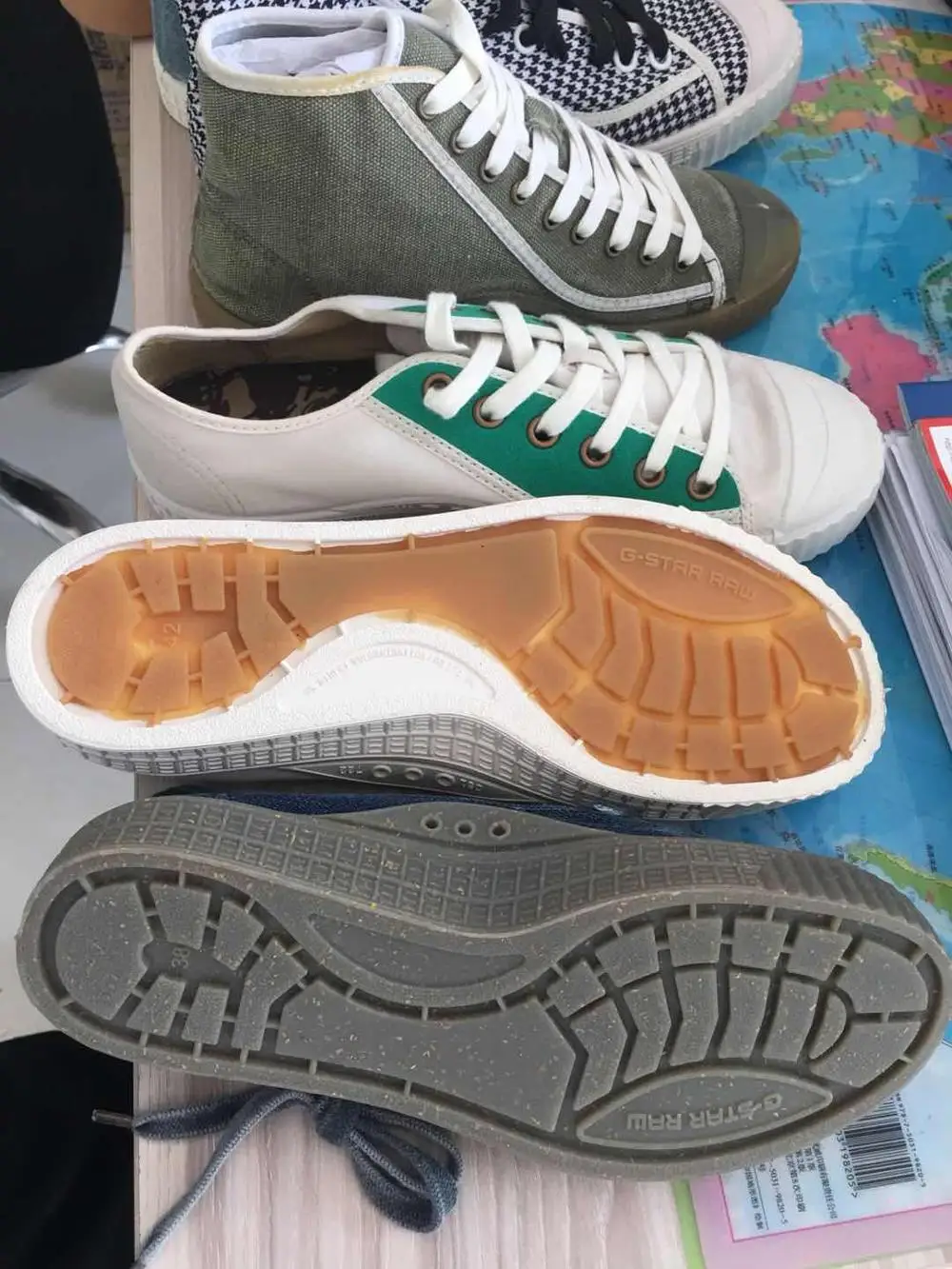 Full automatic martin boot safety shoes moulding machine