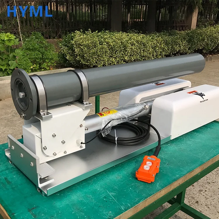 
small folded telescopic antenna mounted on the car 